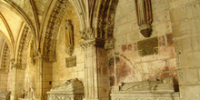 Sepulcro en el Claustro Alto, Catedral de Burgos, Castilla y Leó