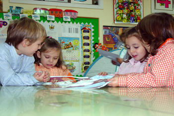 Realizando manualidades