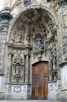 Ornamentación de portada