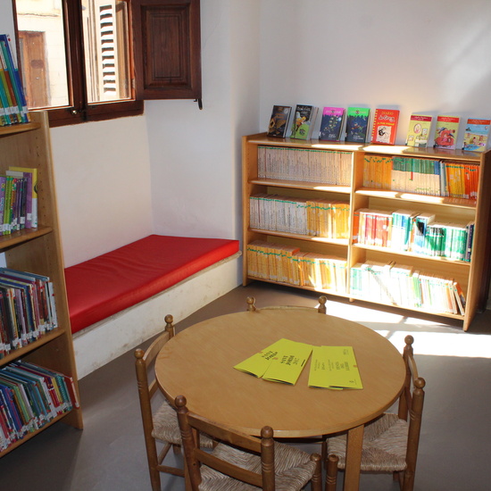 Biblioteca Can Llobera - Pollensa 12