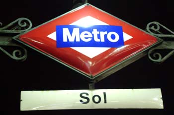 Boca del metro de Sol, Madrid