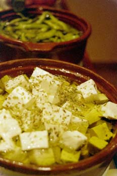 Queso feta en aceite