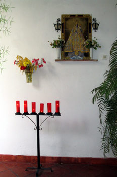 Imagen de la Virgen de la Luna, Convento de San Rafael, Córdoba,