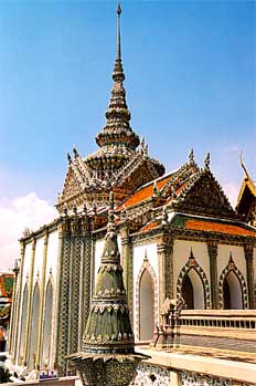 Vista de edificios en la zona real, Bangkok, Tailandia