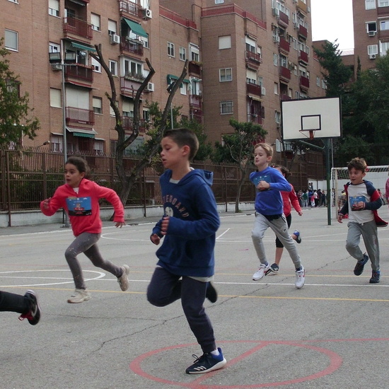 UNO ENTRE CIEN MIL. TODOS CONTRA EL CÁNCER INFANTIL 9