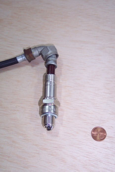 Bujía con conexión eléctrica roscada