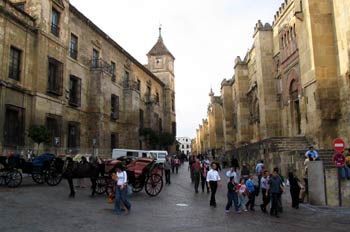 Palacio Episcopal y fachada occidental de la Mezquita de Córdoba