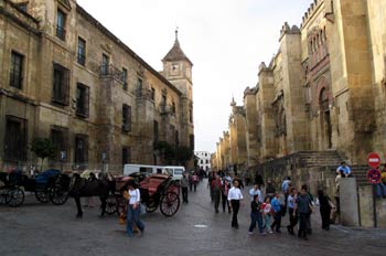 Palacio Episcopal y fachada occidental de la Mezquita de Córdoba