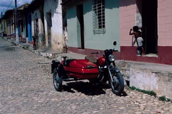 Calle de una ciudad, Cuba