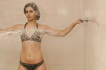 Chorros a presión: posición frontal extremidad superior cara int