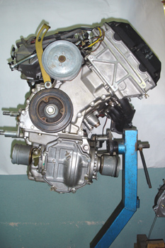 Grupo motopropulsor. Detalle de salida de transmisiones
