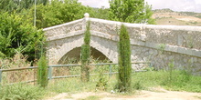 Puente medieval sobre el río Tajuña en Tielmes