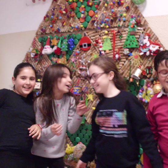 NOS FELICITAMOS NAVIDAD EN EL HOSTOS 31