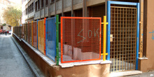Verja de colegio