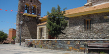 Iglesia y campanario en El Atazar