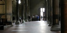 Detalle interior de la Basílica de San Ferdiano, Lucca