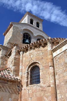 ábside de la Iglesia de Sta. María del Rivero, San Esteban de Go