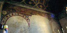 Pintura del transepto (hacia oriente) de San Julián de los Prado
