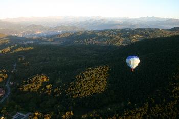 Vista panorámica del Prepirineo catalán tomada desde un globo, C