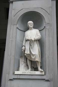 Estatua de Donatello, Florencia