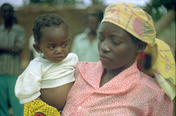 Madre con hijo, Matibane, Mozambique