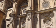 Fachada principal de la Catedral de Granada, Andalucía