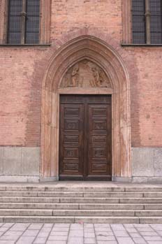 Entrada a la Iglesia de Santa María del Carmen, Pavía