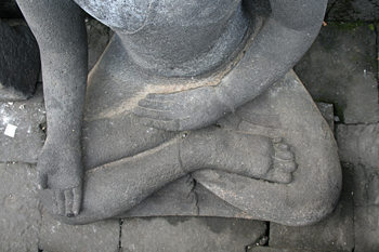 Posición loto, Templo Borobudur, Jogyakarta, Indonesia