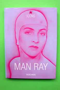 Libro biográfico de Man Ray de la editorial Taschen