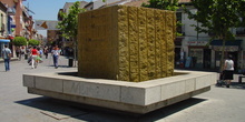 Plaza y monumento en Getafe