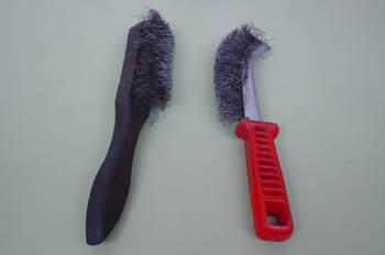 Cepillo limpieza para carbonilla de soldadura electrica