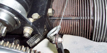 Placa de identificación de un motor de émbolo