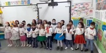 Los osos de infantil 5 b celebran la Navidad bailando_CEIP FDLR_Las Rozas