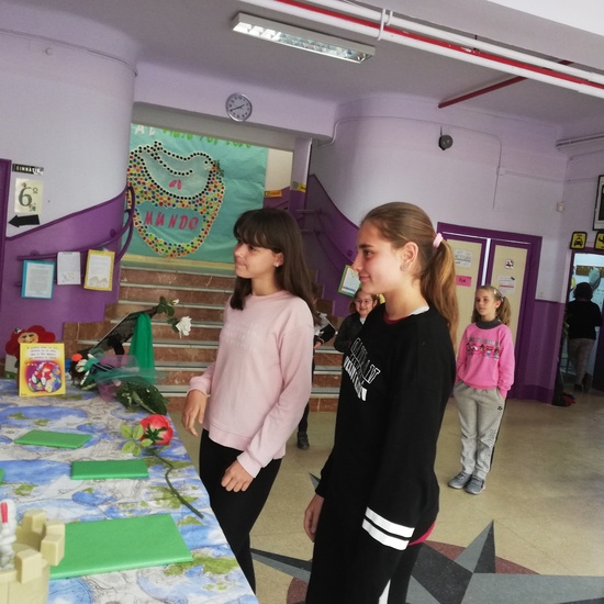 Mercadillo de Libros, premiados, y exposición de trabajos. Día del Libro curso 18-19 38
