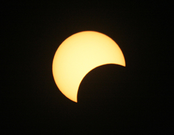 Fín de la fase central del eclipse anular 05