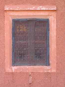 Ventana artesanal con dintel, Telouet, Marruecos