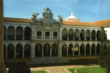 Universidad de évora, Portugal