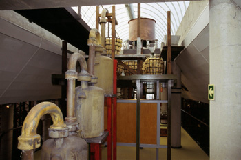 Receptores de ácidos de la torre de reacción, Museo de la Minerí