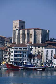 Iglesia de San Pedro, Zumaya