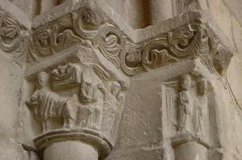 Capitel con escena de la Natividad. Iglesia de Roda de Isábena,