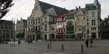 Vista general de la plaza Sint Baafsplein, Gante, Bélgica