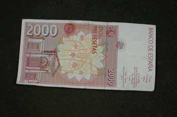 Reverso de un billete de 2000 pesetas
