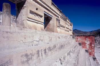 Zona Arqueológica de Mitla, México