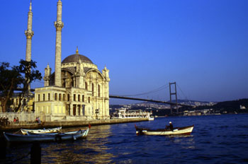 Mezquita Ortaköy, Estambul, Turquía