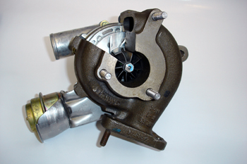 Turbo compresor de geometría variable