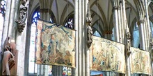 Tapices e interior de la catedral de Colonia, Alemania