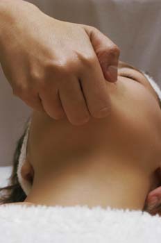 Limpieza facial: fulaje rulante mentón