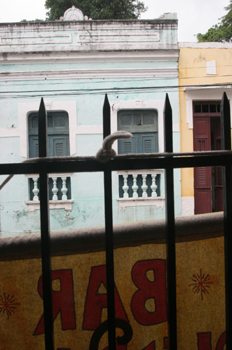 Calle de Olinda, vista desde un portal, Pernambuco, Brasil