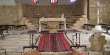 Altar de la Iglesia en Monte Nebo, Jordania