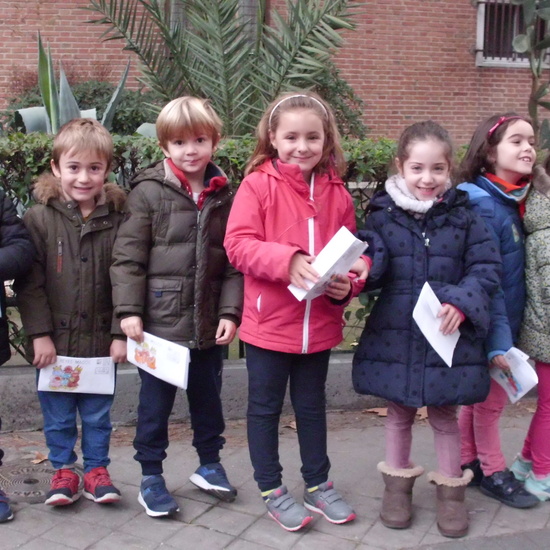 SOLIDARIDAD EN NAVIDAD EN EL HOSTOS 16